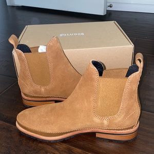 SOLUDOS PAIGE CHELSEA BOOT SUEDE CHESNUT SIZE 7.5